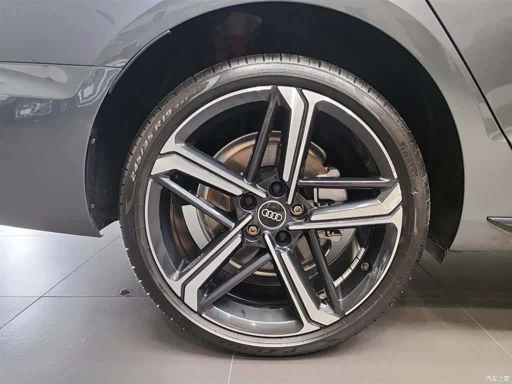 Audi A4L, 2024 26