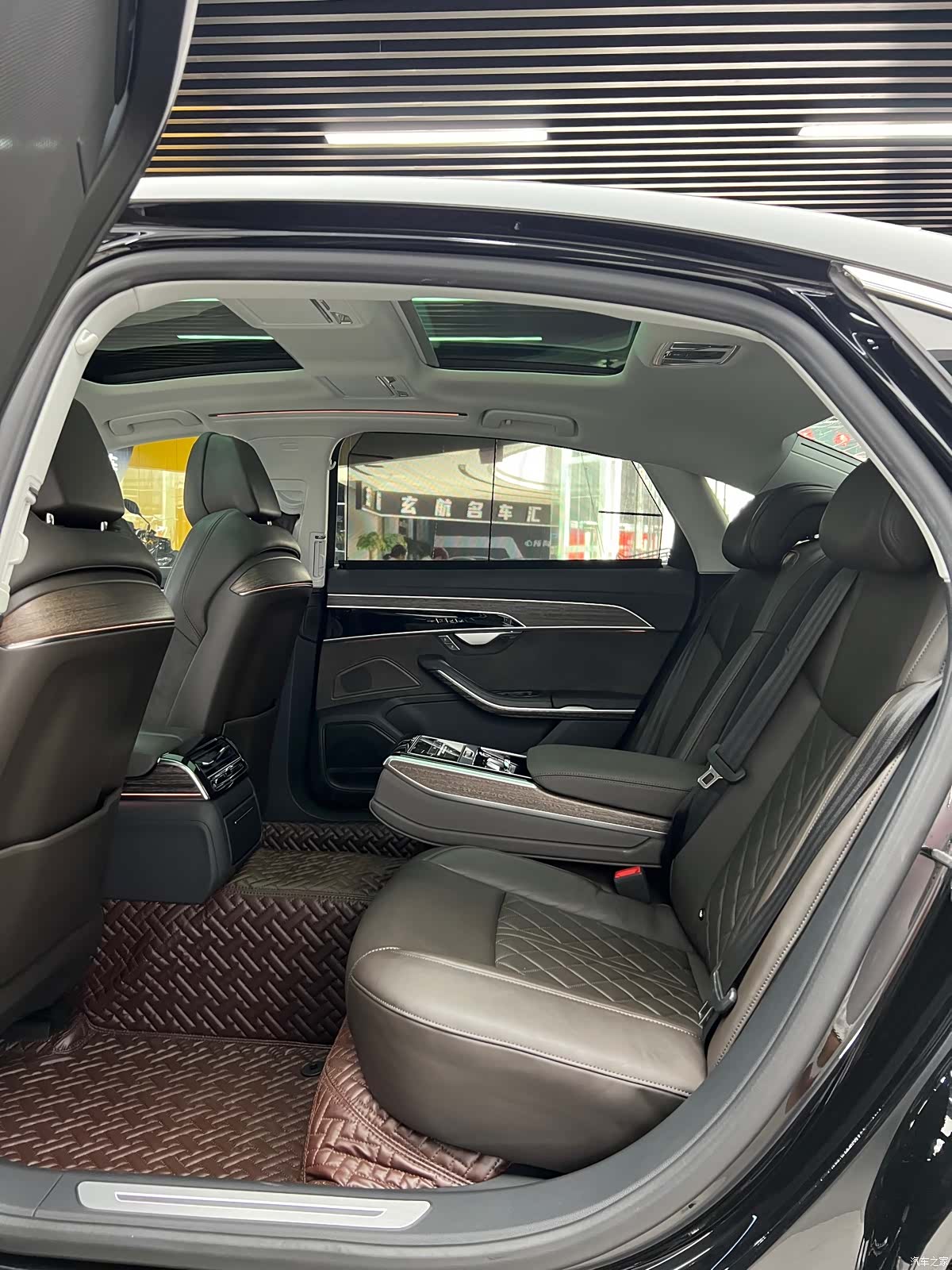Audi A8L, 2020 14