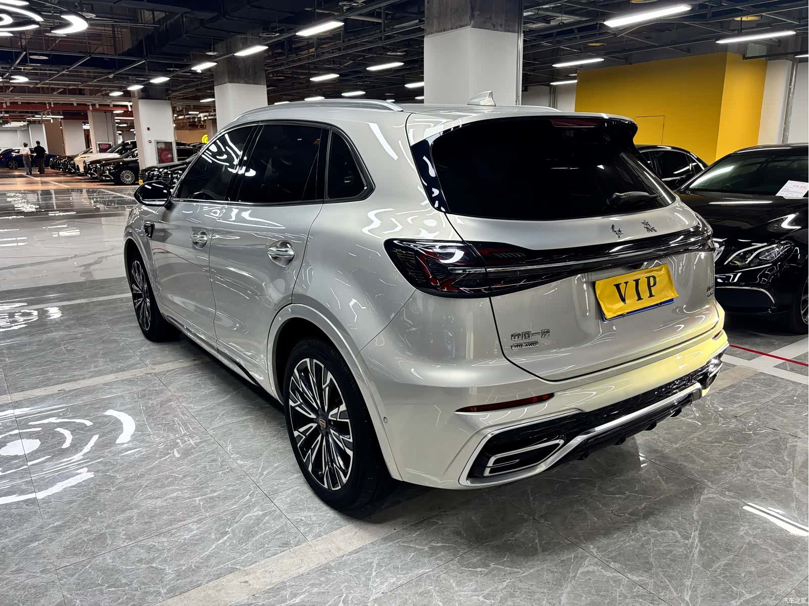 Hongqi HS5, 2023 12