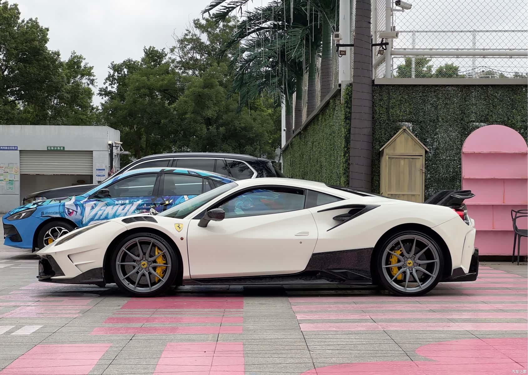 Ferrari 488, 2019 7