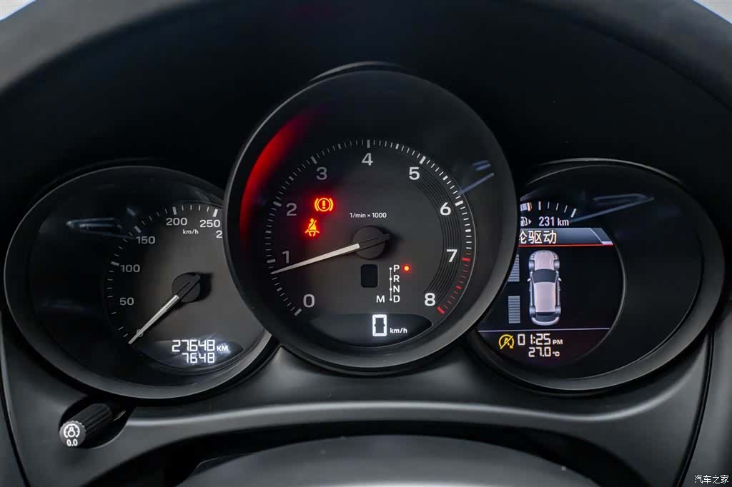 Porsche Macan, 2024 11