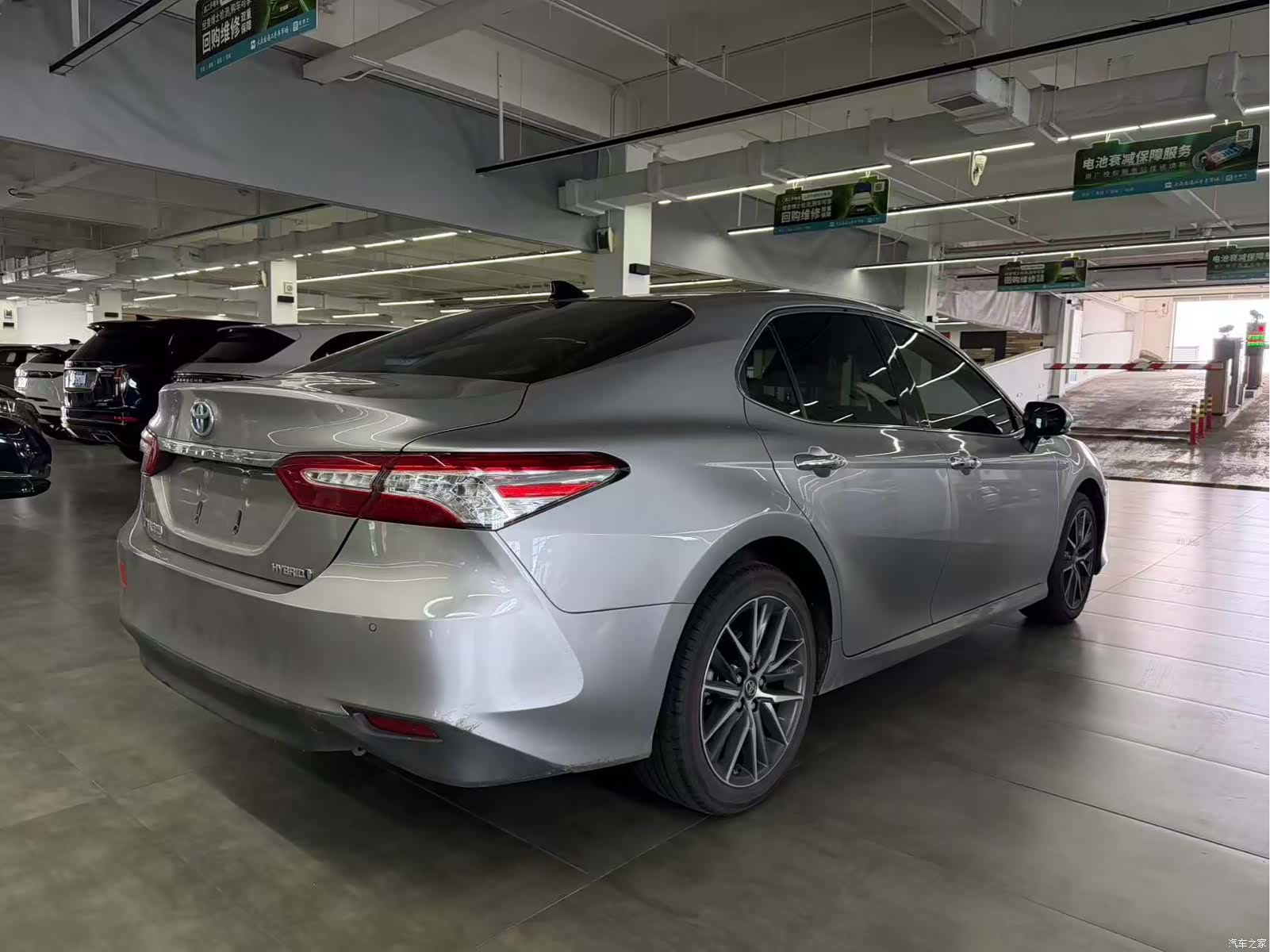Toyota Camry, 2022 8