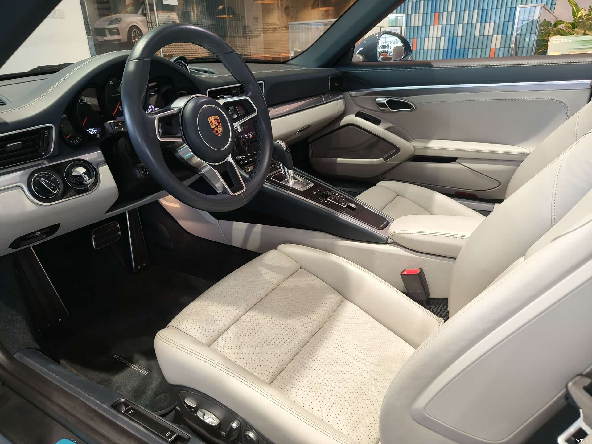 Porsche 911, 2018 3