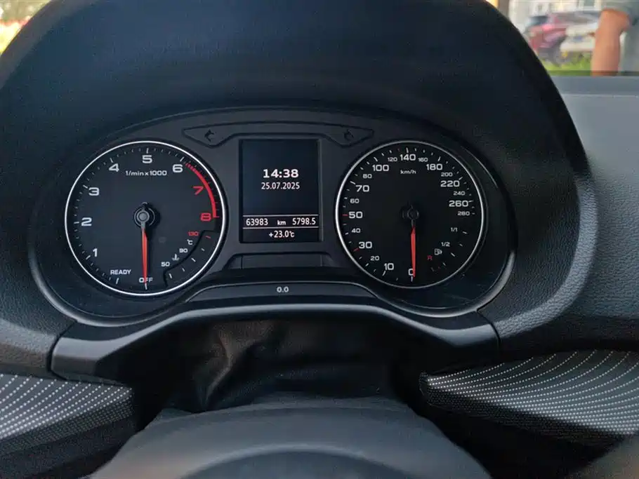 Audi Q2L Audi Q2L