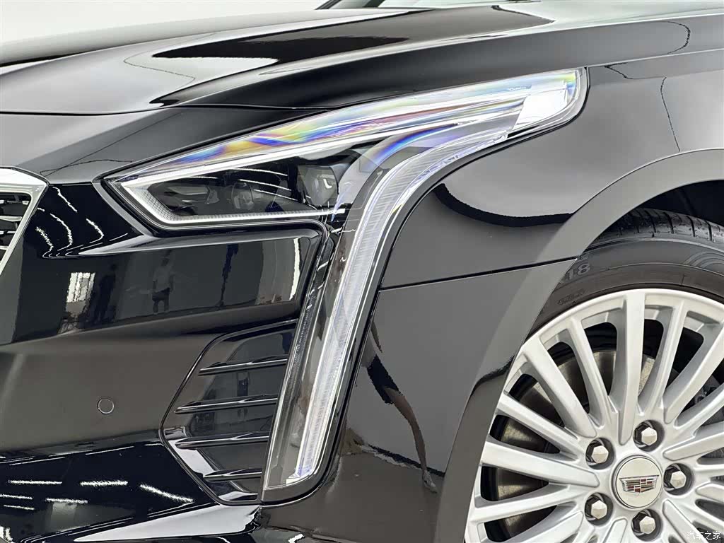 Cadillac CT6, 2022 14