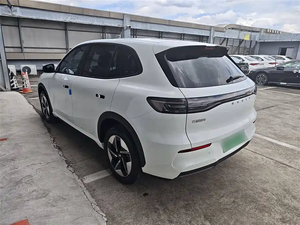 Geely Galaxy Galaxy E5