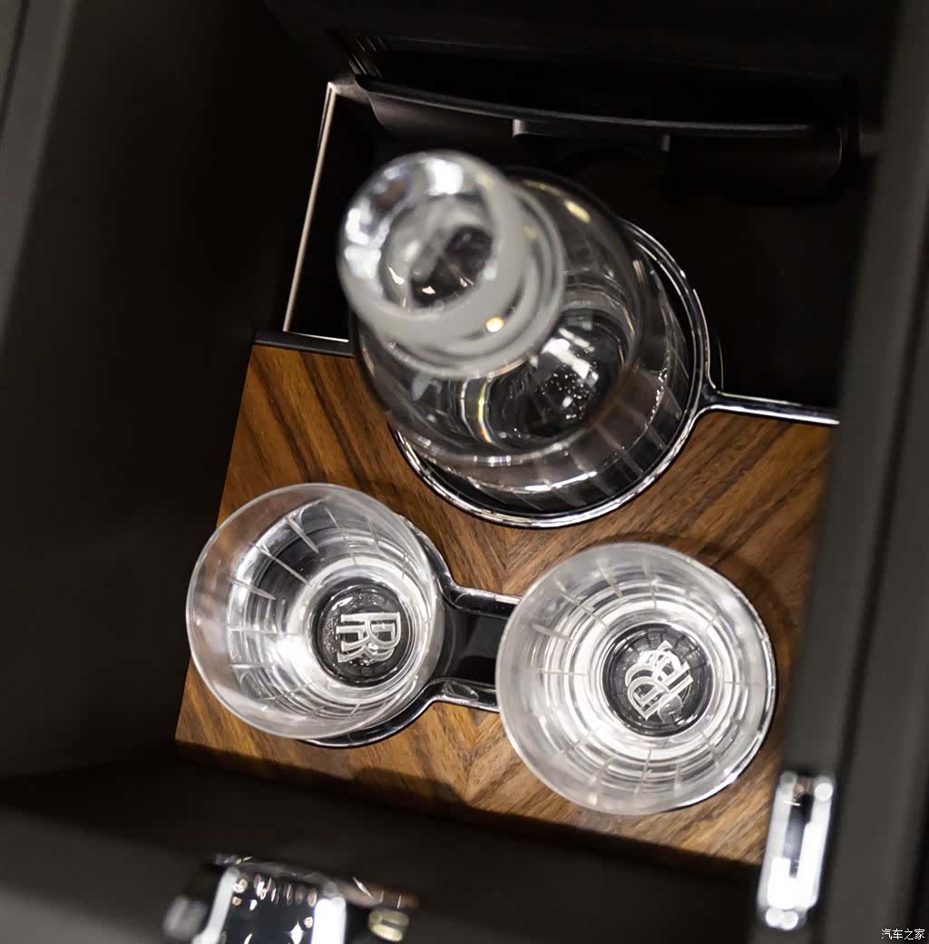 Rolls-Royce Cullinan, 2024 19