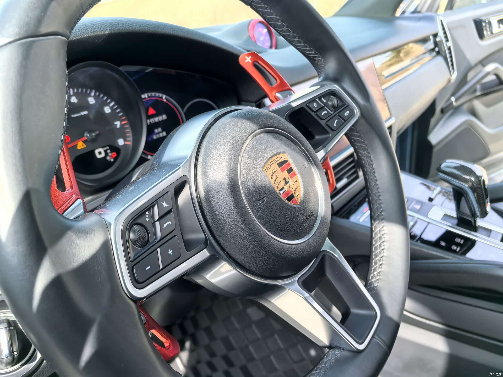 Porsche Cayenne, 2018 13