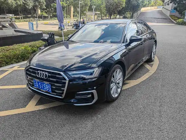 Audi A6L 2023 — купить из Китая под заказ
