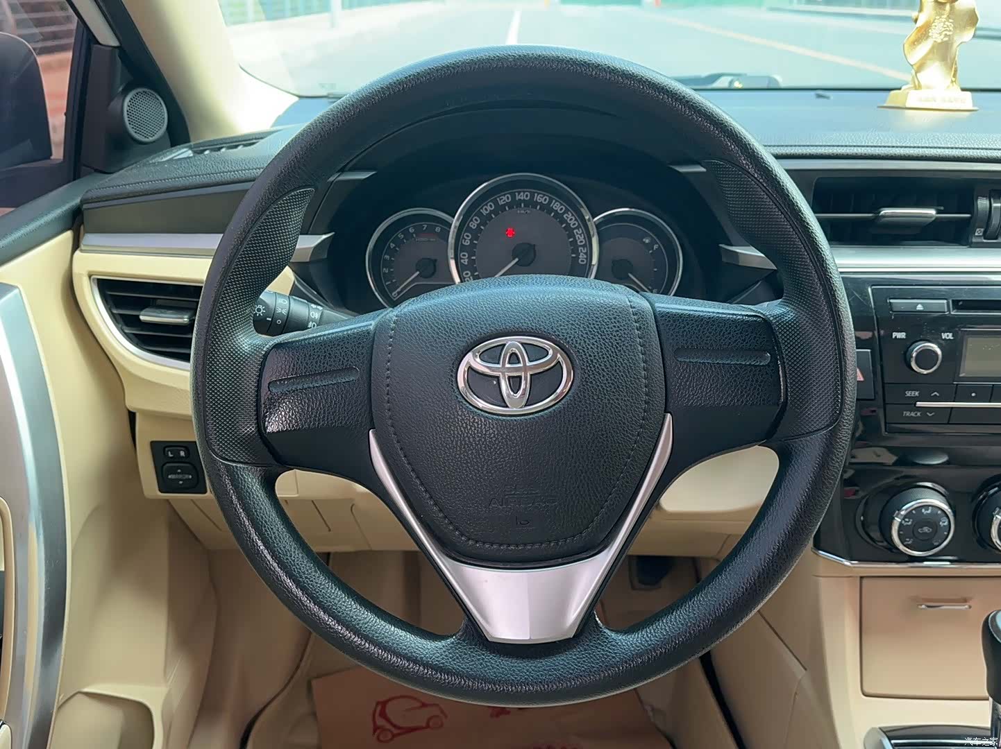 Toyota Corolla, 2014 16
