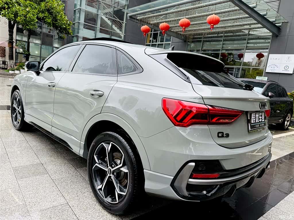 Audi Q3, 2024 3