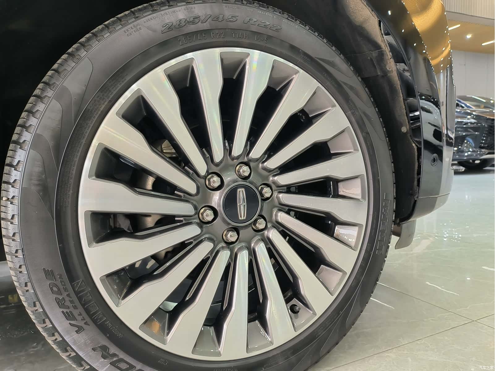 Lincoln Navigator, 2019 13