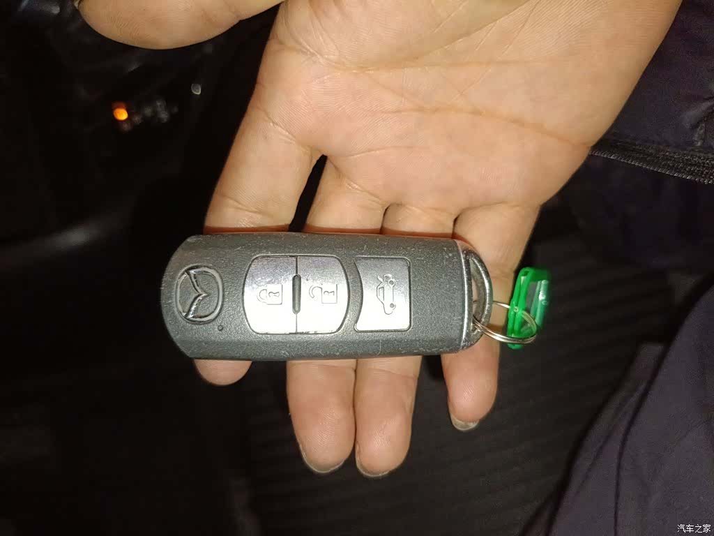 Mazda Mazda3, 2015 9