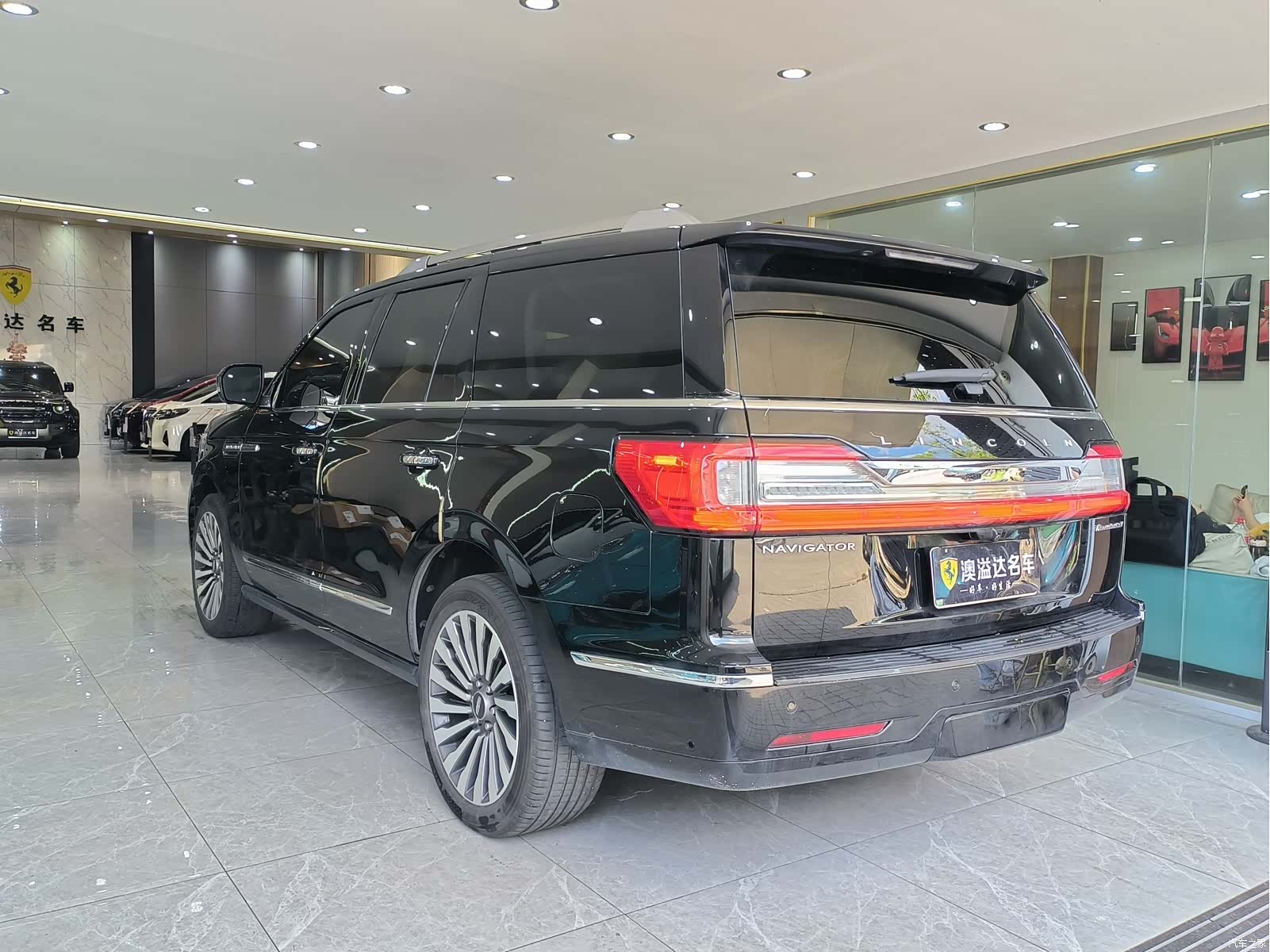 Lincoln Navigator, 2019 18