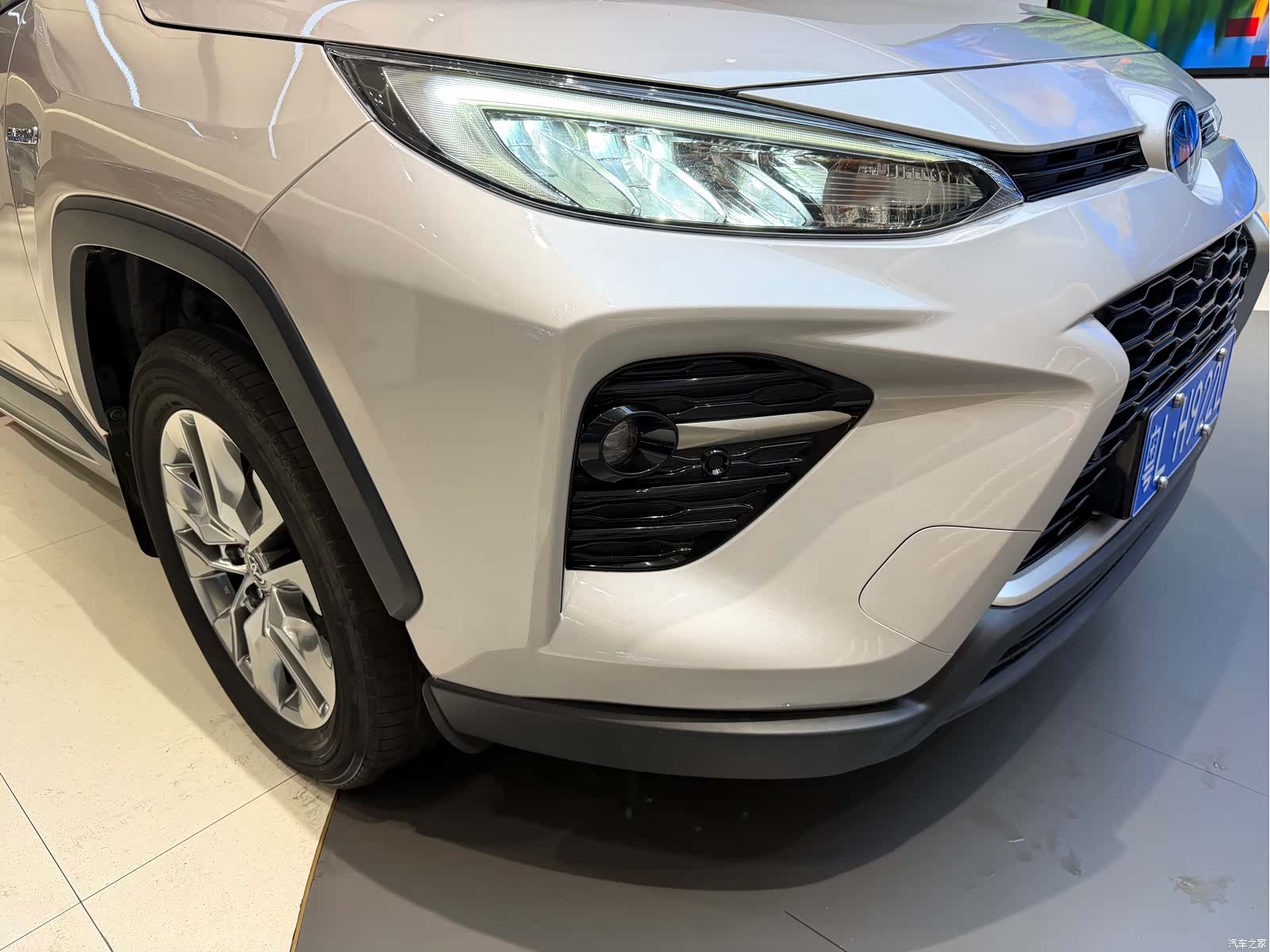Toyota Wildlander, 2022 9