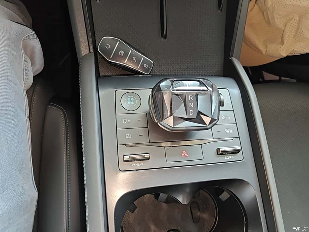 BYD Qin, 2025 14