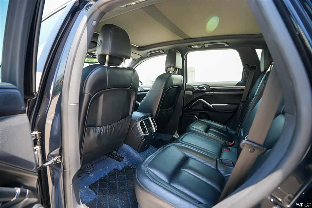 Porsche Cayenne, 2017 8