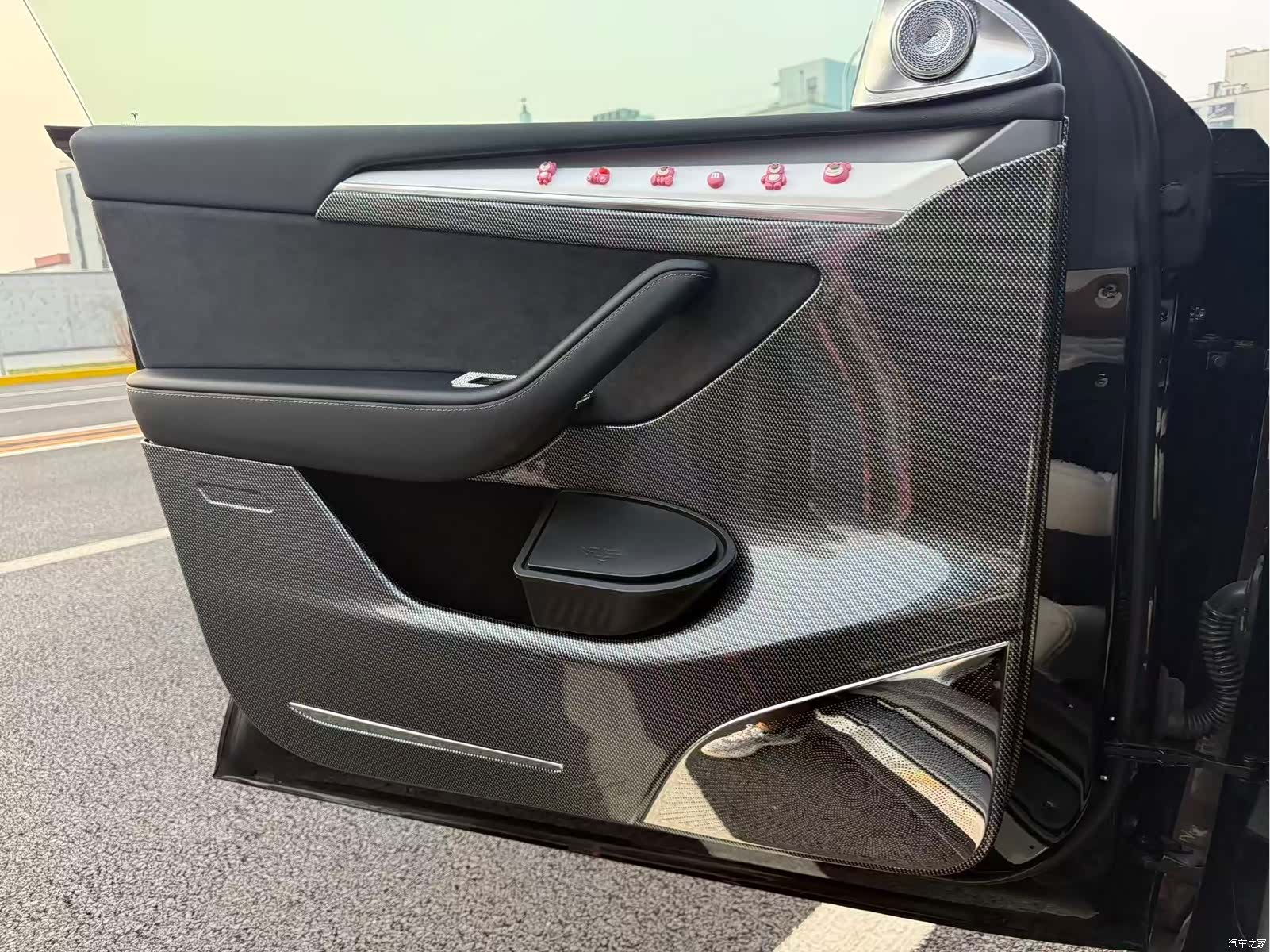 Tesla Model Y, 2021 все фото