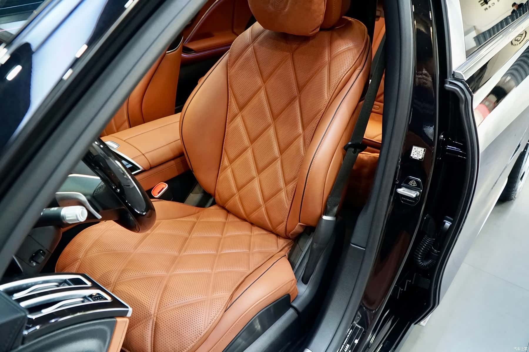 Maybach S-Class, 2023 все фото