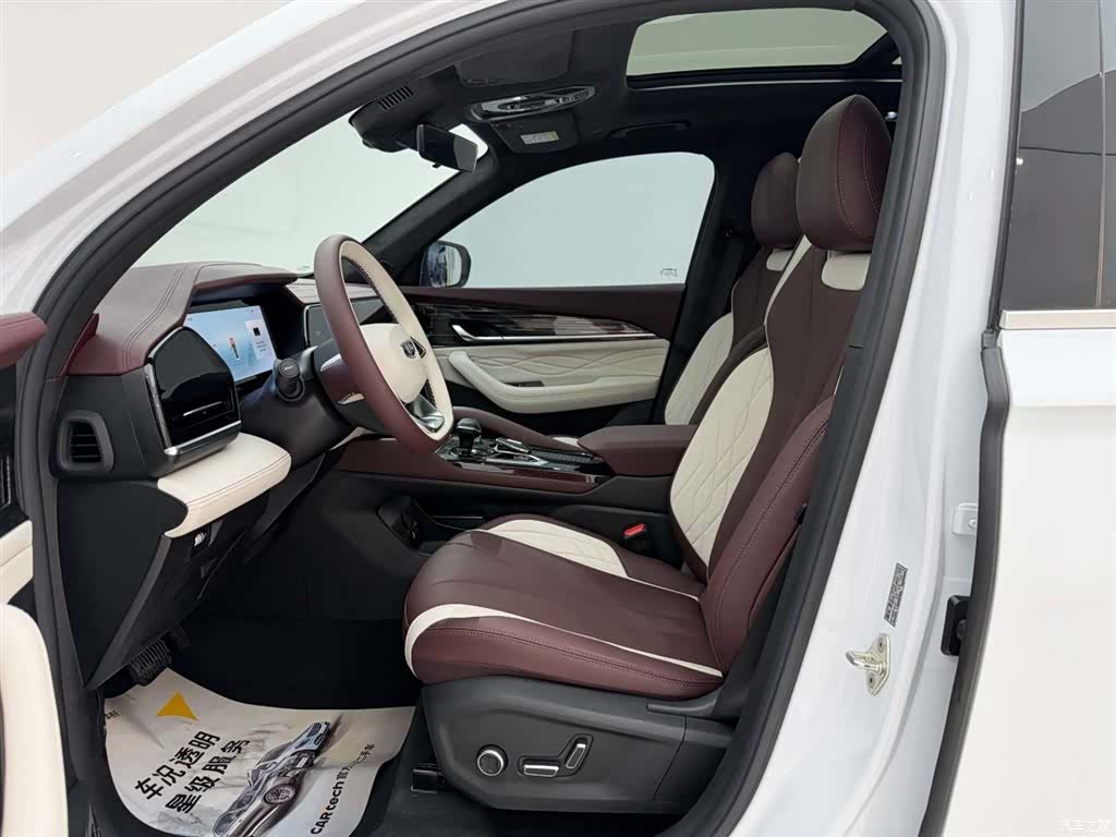 Geely Xingyue L, 2024 15