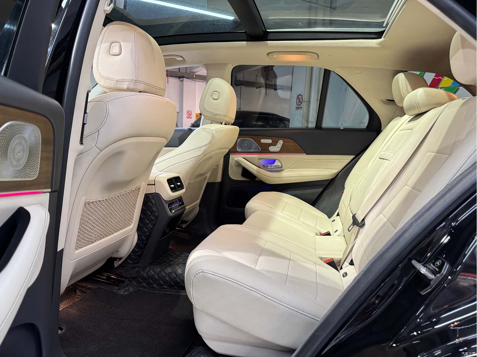 Mercedes-Benz GLE, 2019 16