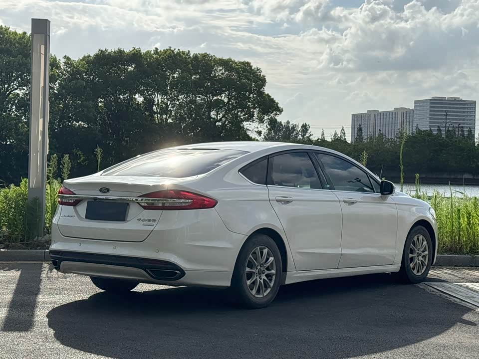 Ford Mondeo Ford Mondeo