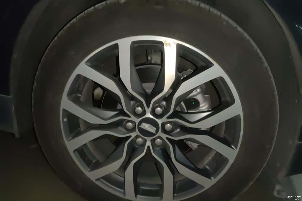 Cadillac XT5, 2024 6