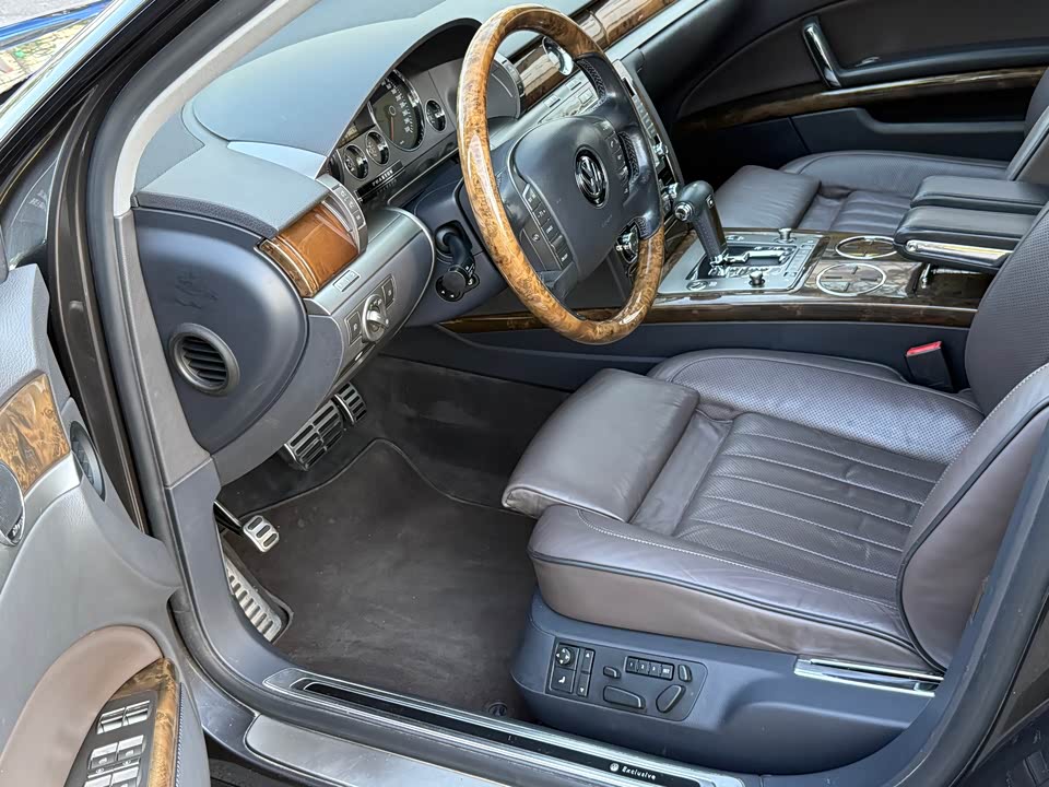 Volkswagen Phaeton