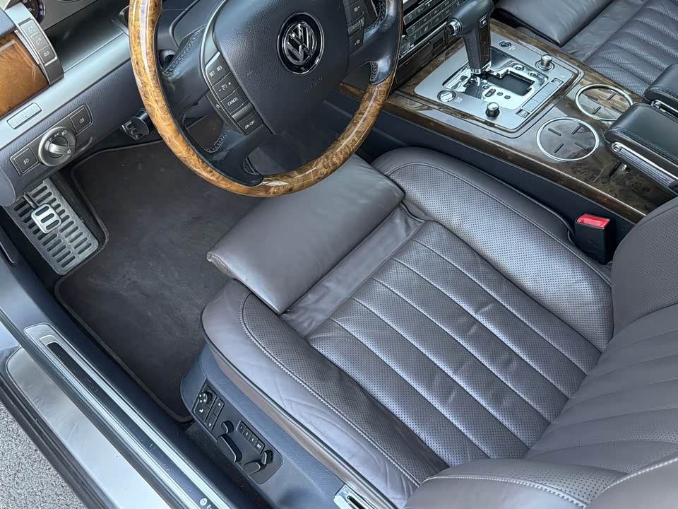 Volkswagen Phaeton