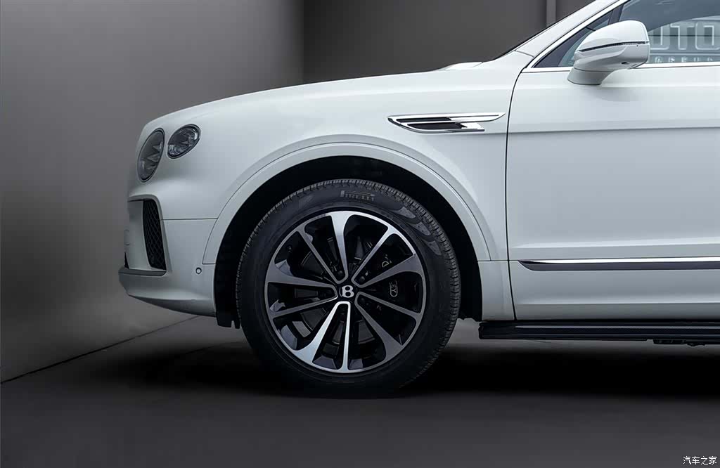 Bentley Bentayga, 2020 все фото