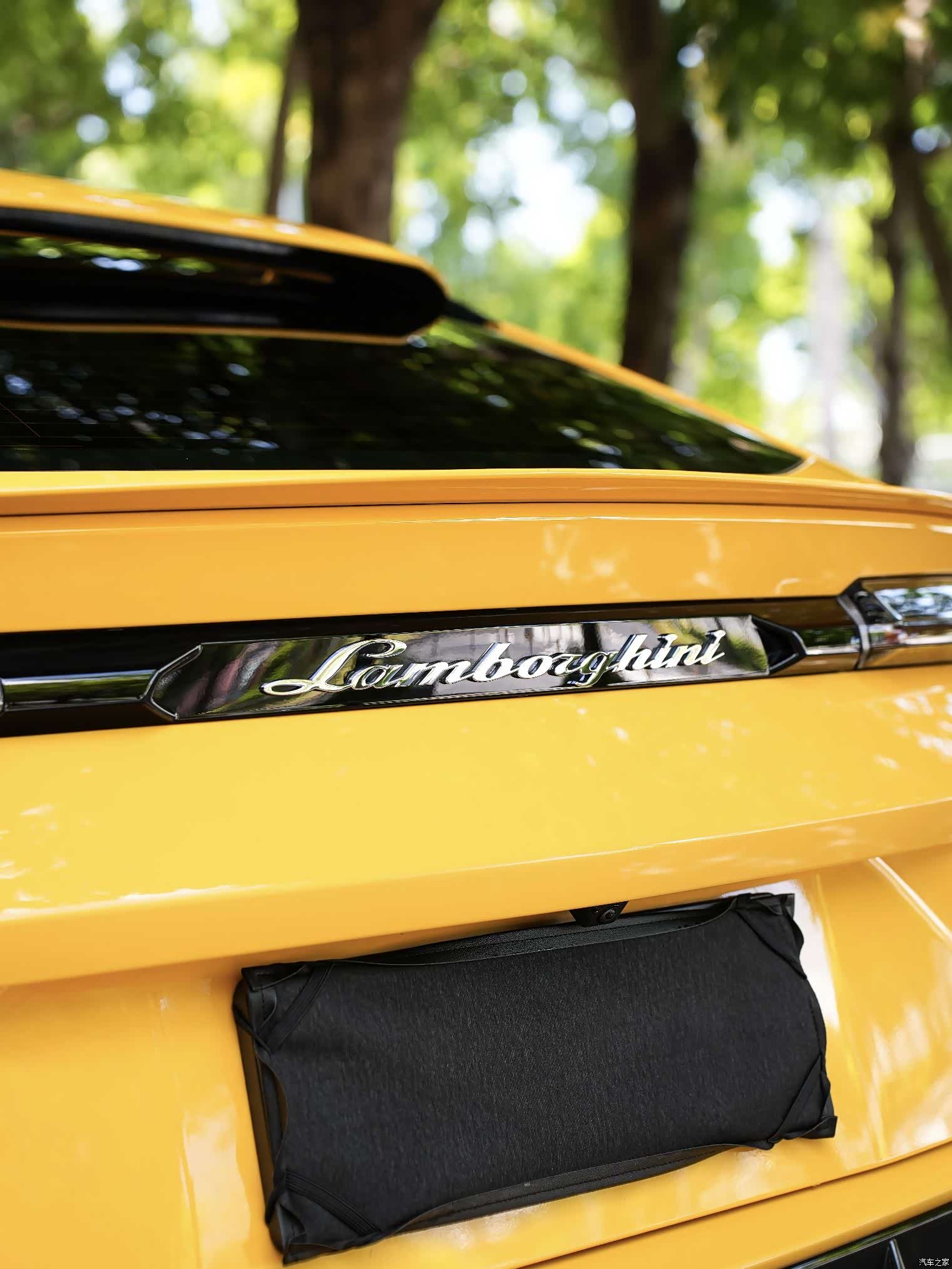 Lamborghini Urus, 2023 7