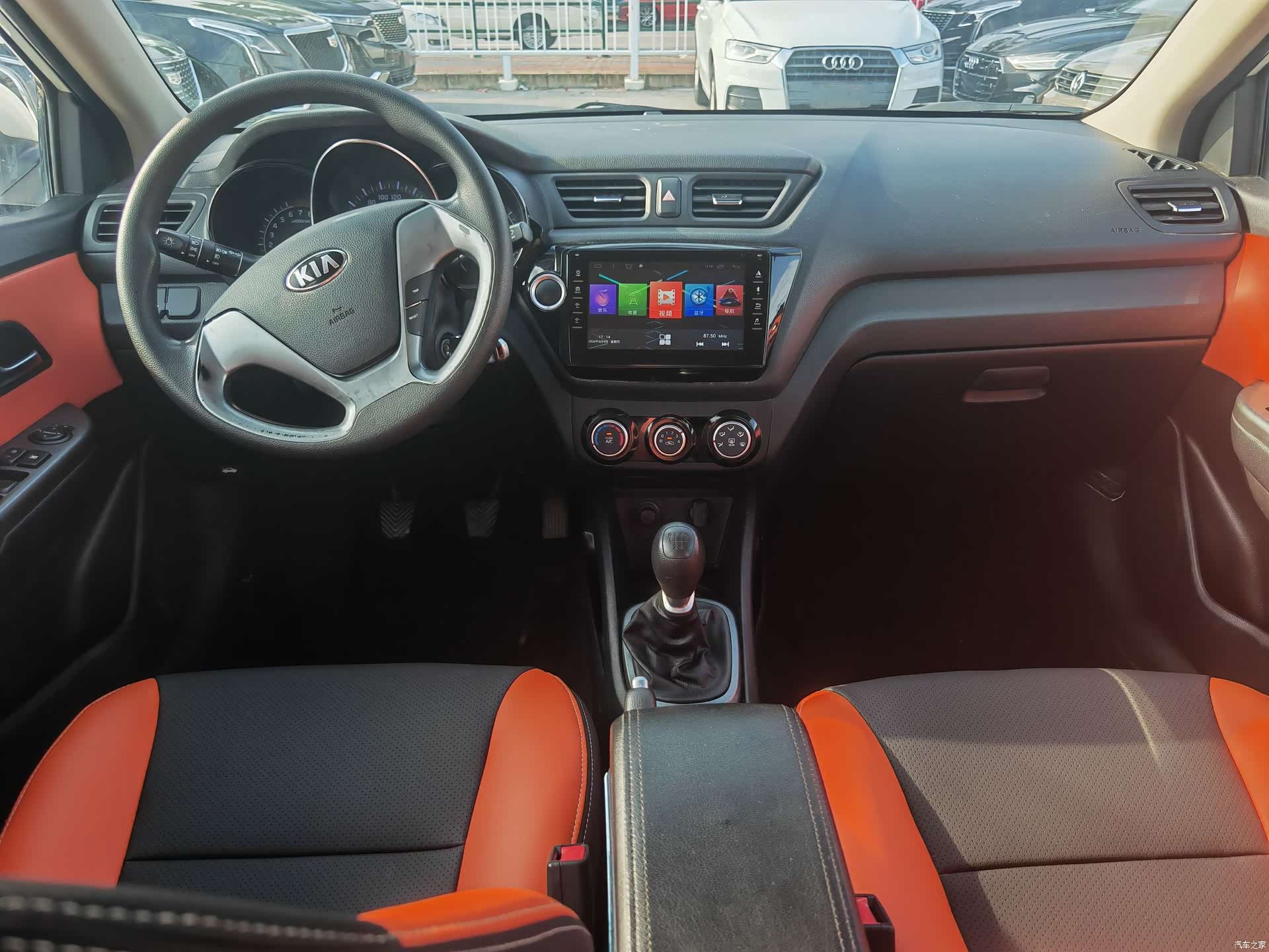 Kia K2, 2015 7