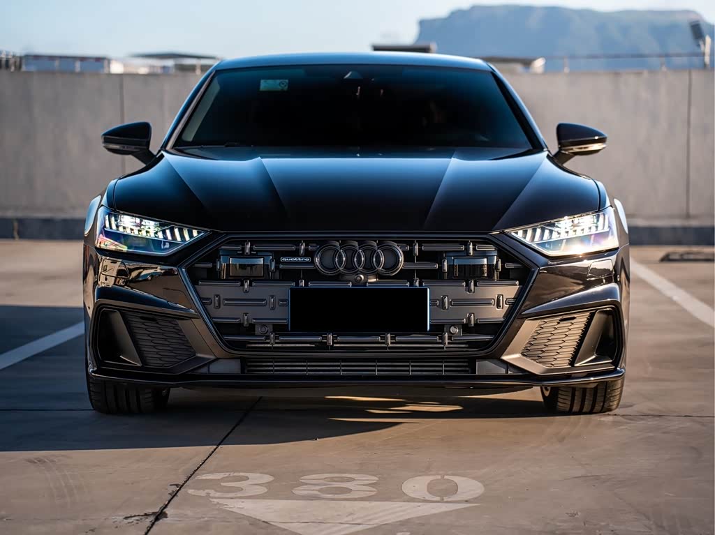 Audi A7L