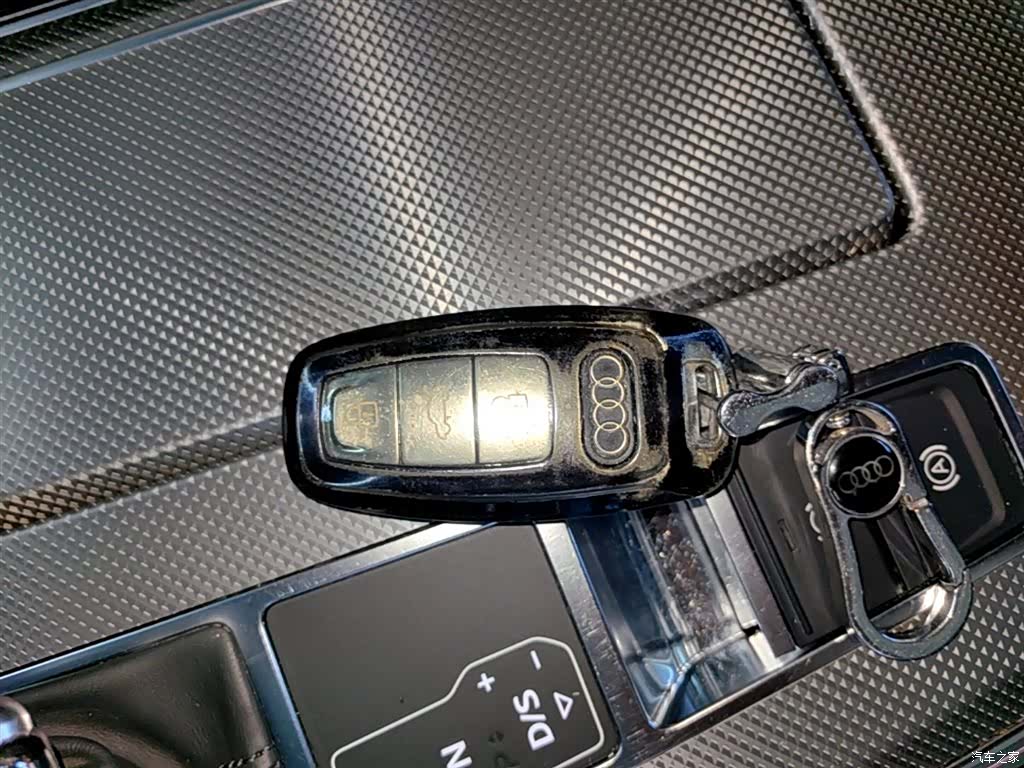 Audi A6L, 2021 9