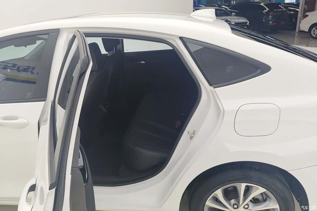 Buick Verano, 2023 11