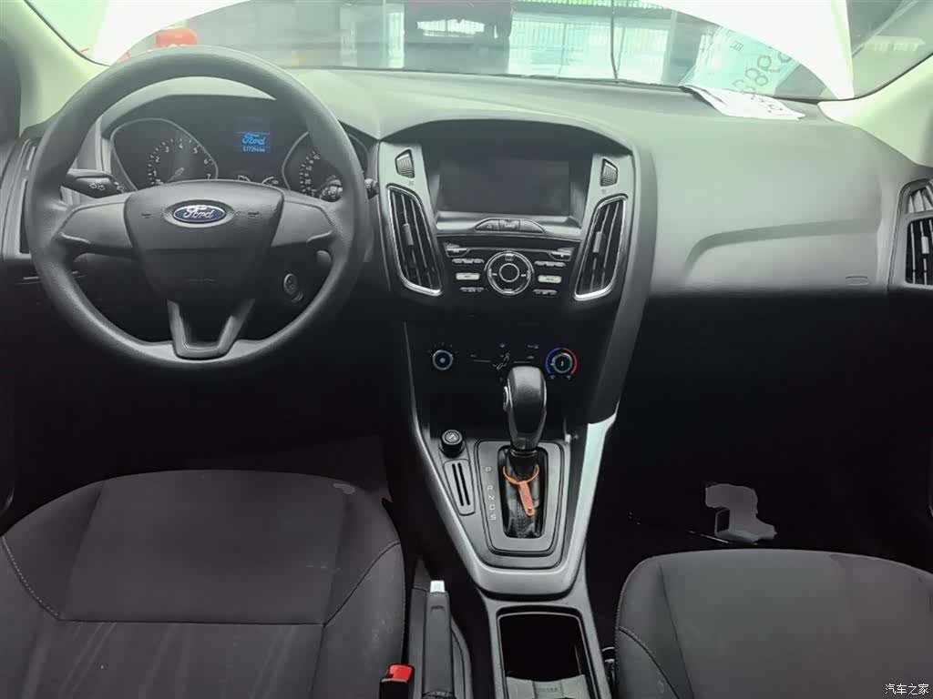 Ford Focus, 2016 10