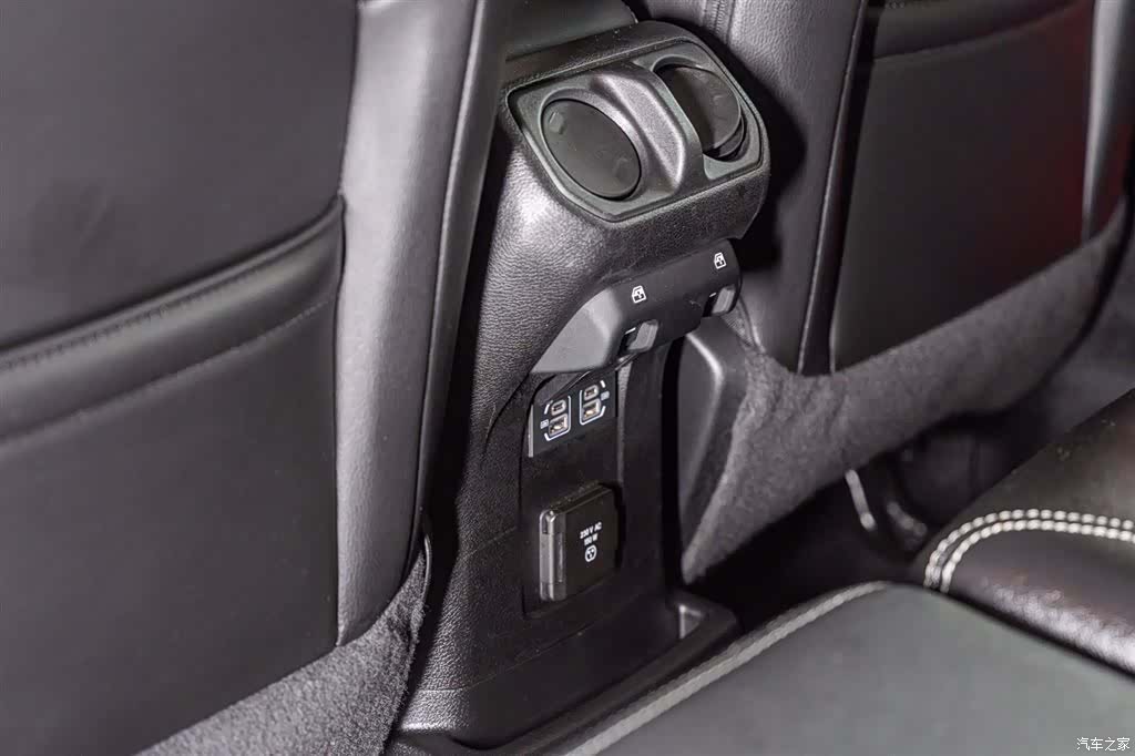 Jeep Wrangler, 2021 15