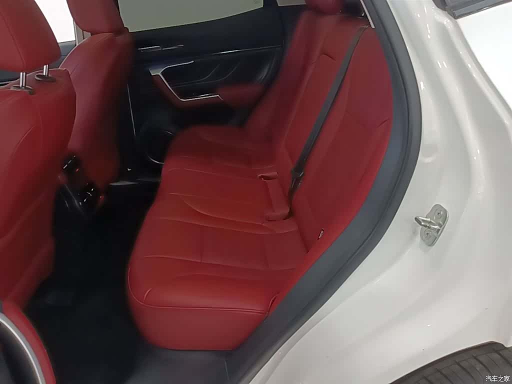 WEY VV5, 2018 17