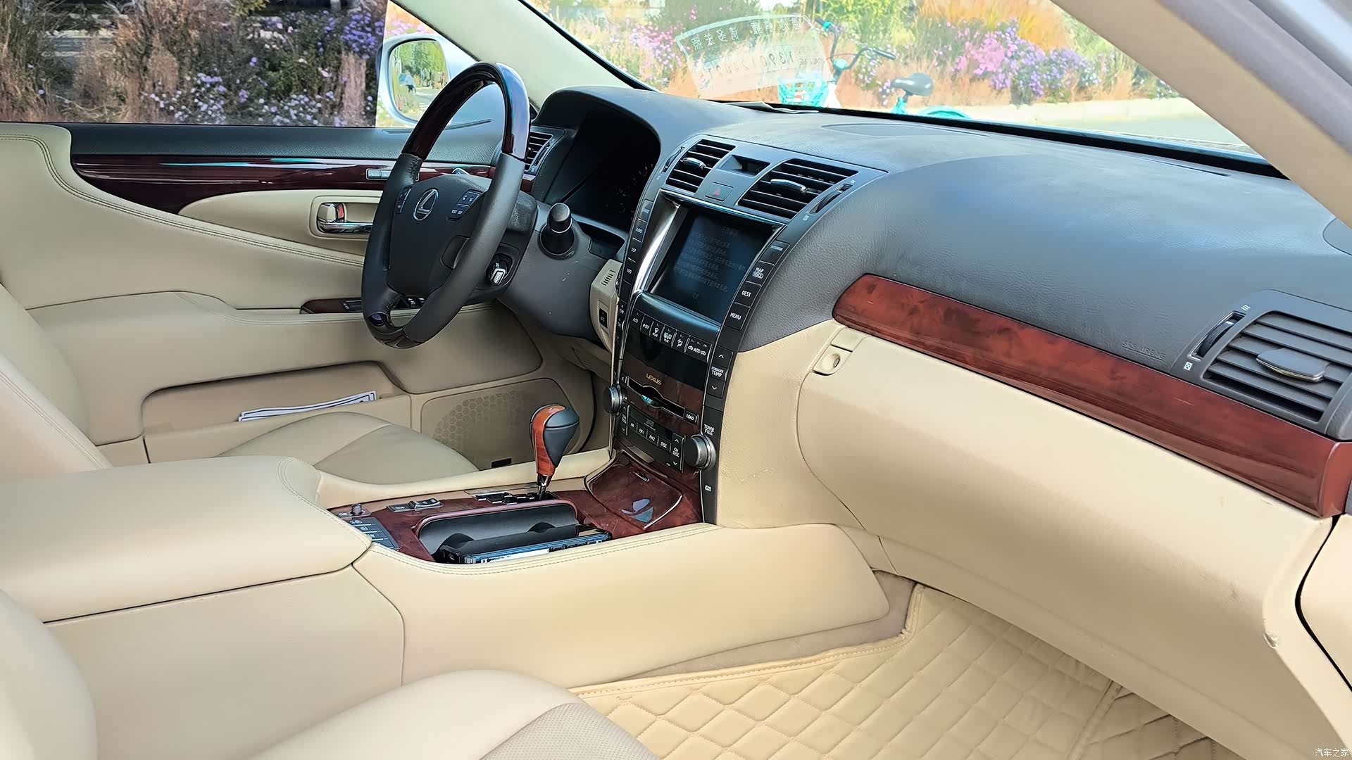 Lexus LS, 2007 19
