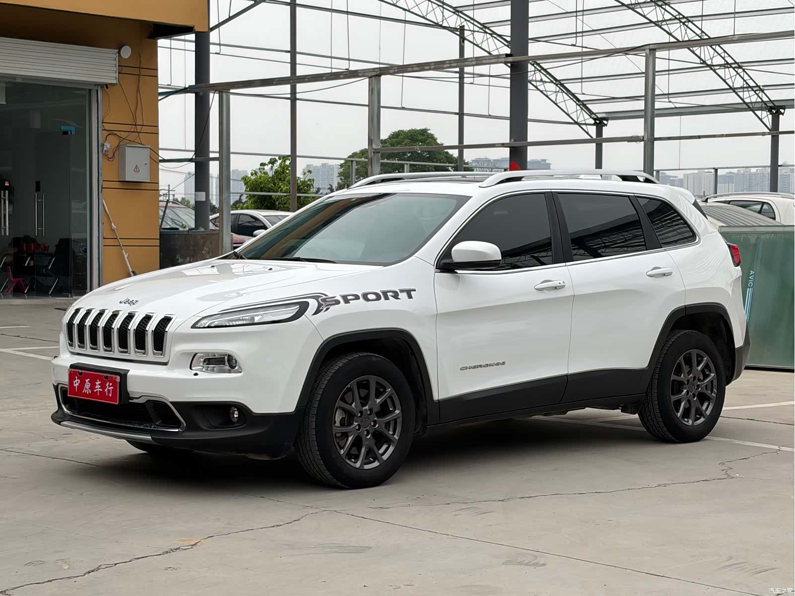 Jeep Cherokee, 2021 1