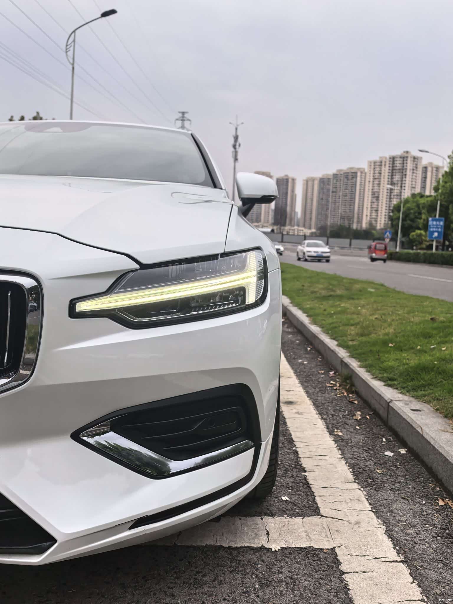 Volvo S60, 2021 все фото
