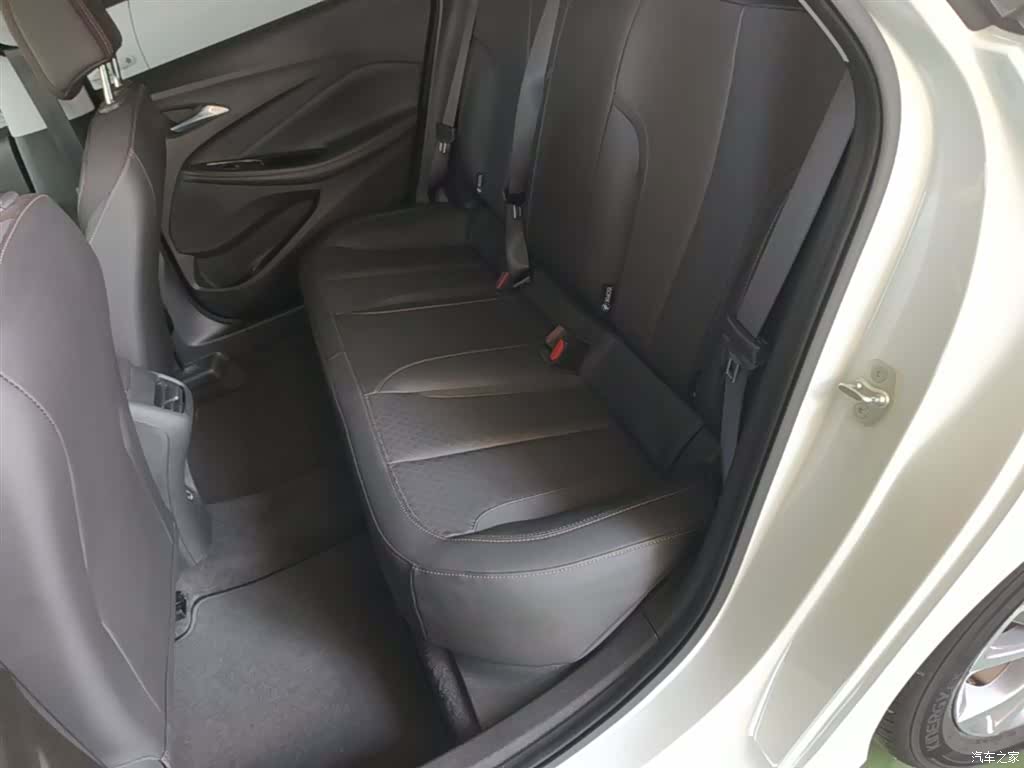 Buick Verano, 2023 17