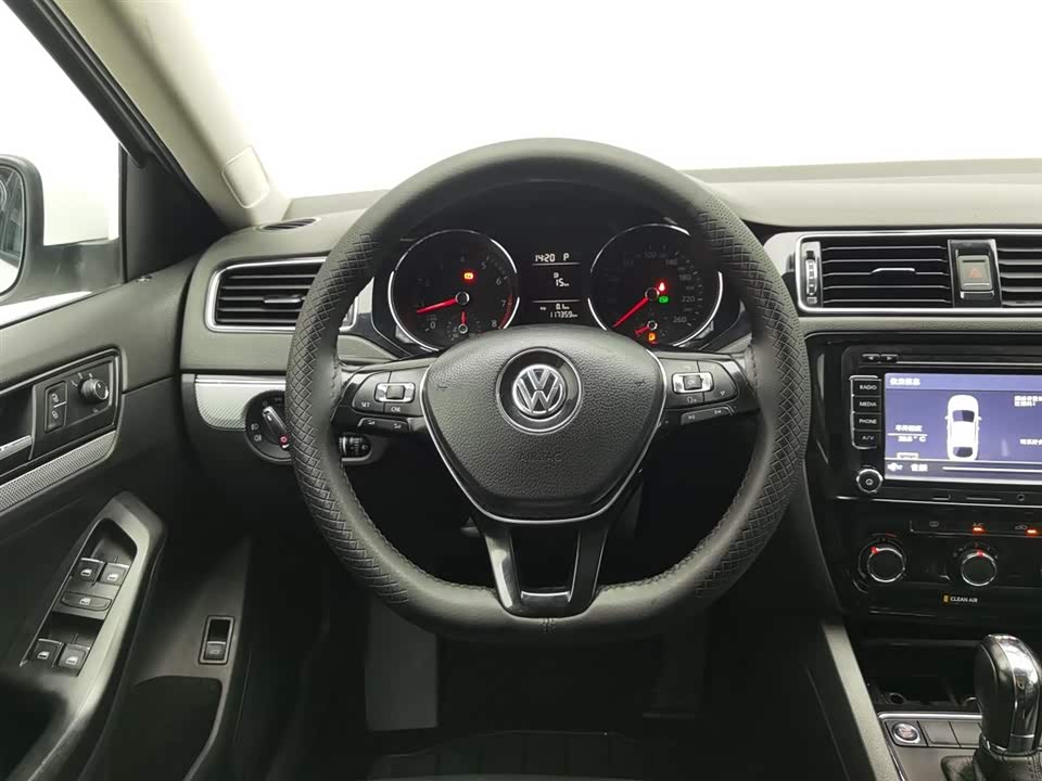 Volkswagen Sagitar