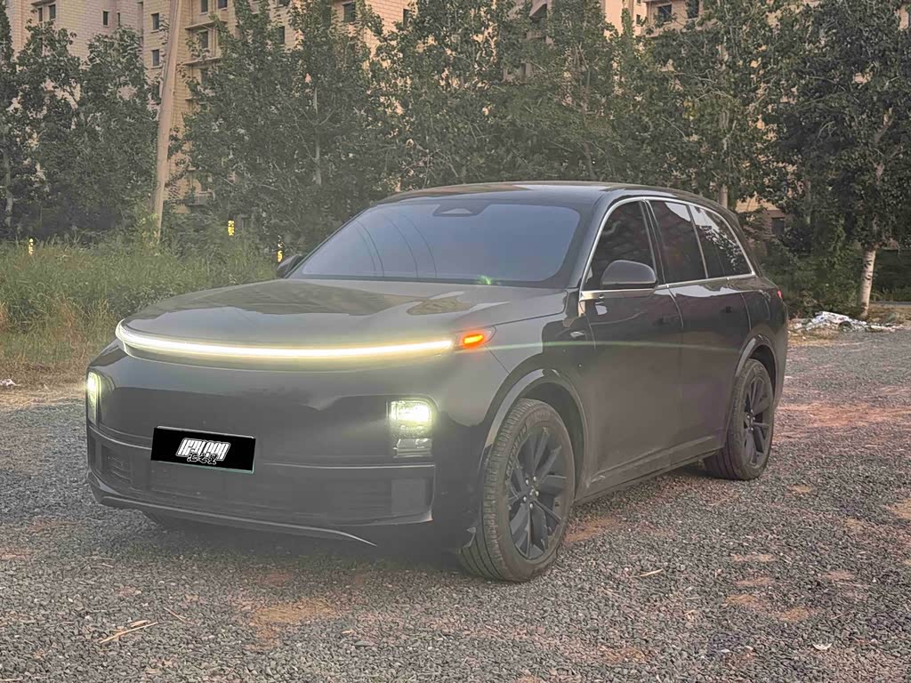 Li Auto L8