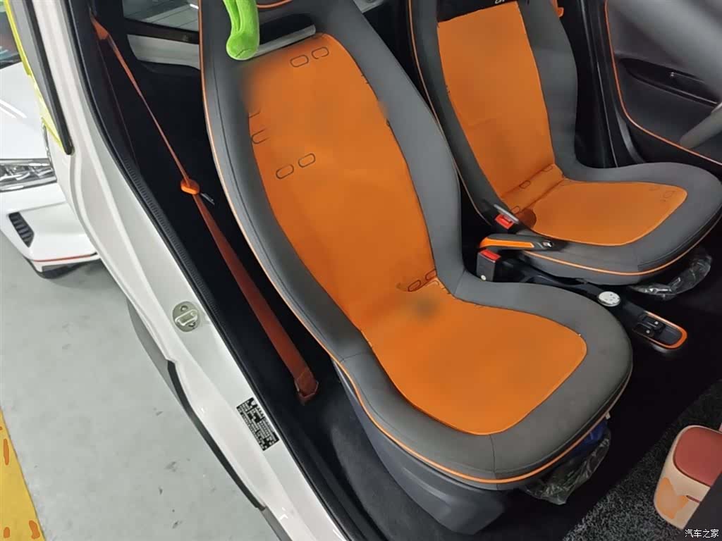 Wuling E100, 2019 25