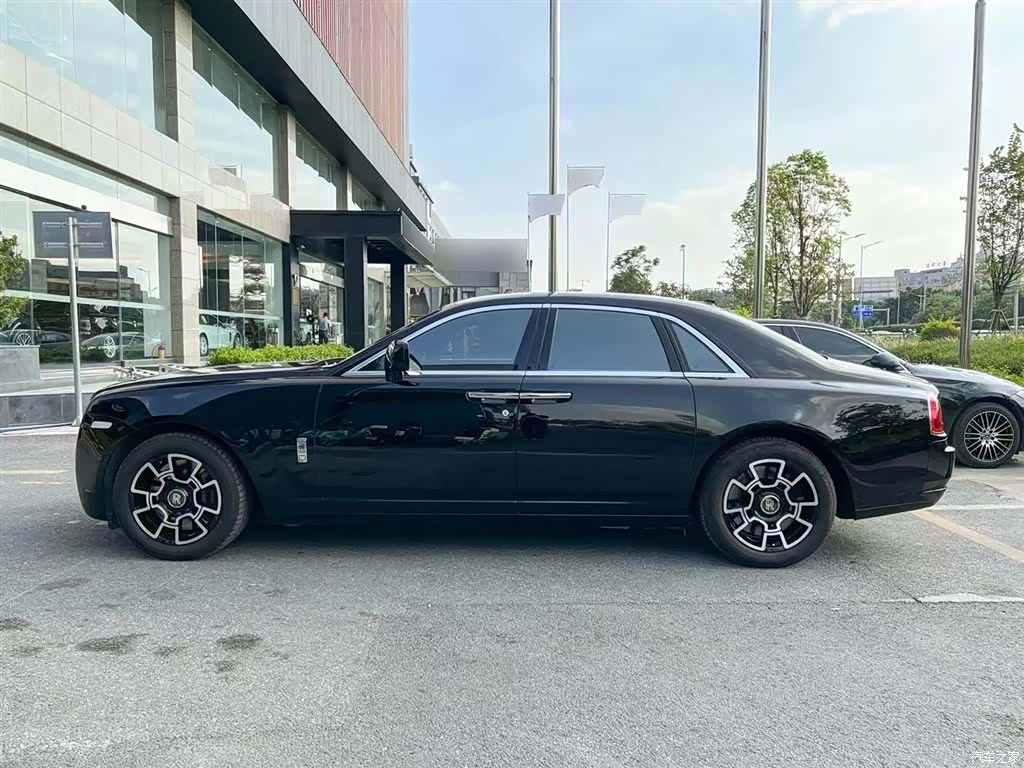 Rolls-Royce Ghost, 2011 2