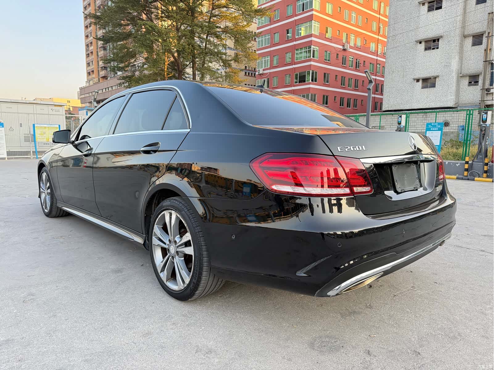 Mercedes-Benz E-Class, 2015 9