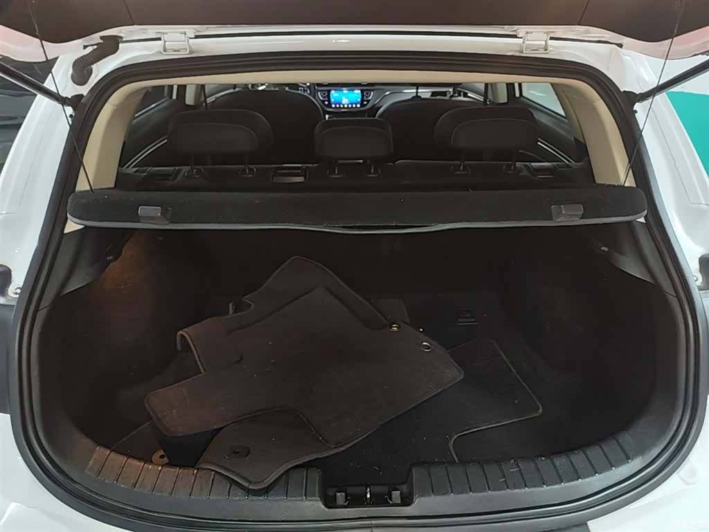 Geely Emgrand, 2019 19