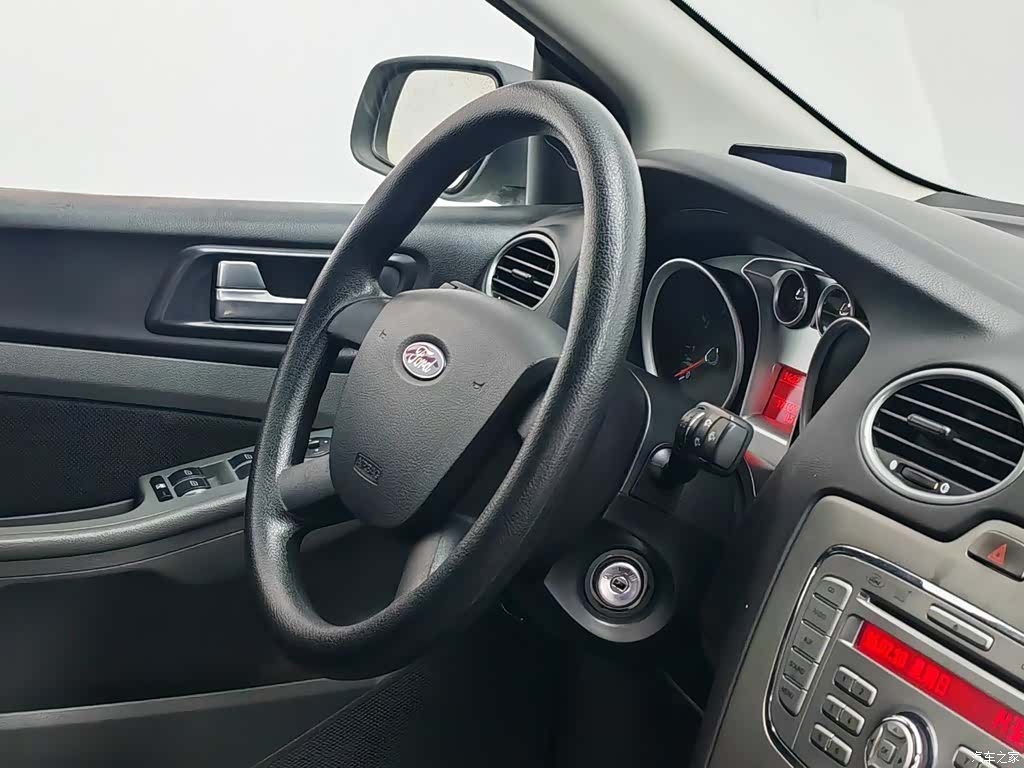Ford Focus, 2014 22