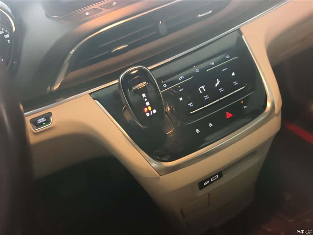 Buick GL8, 2020 14